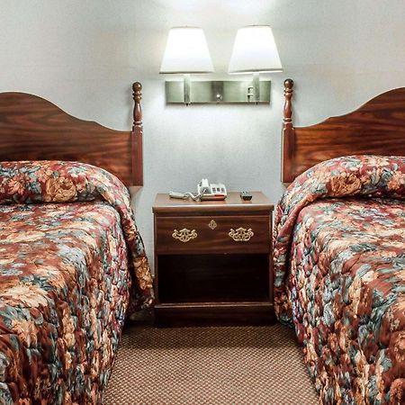 Econo Lodge Frackville Екстериор снимка