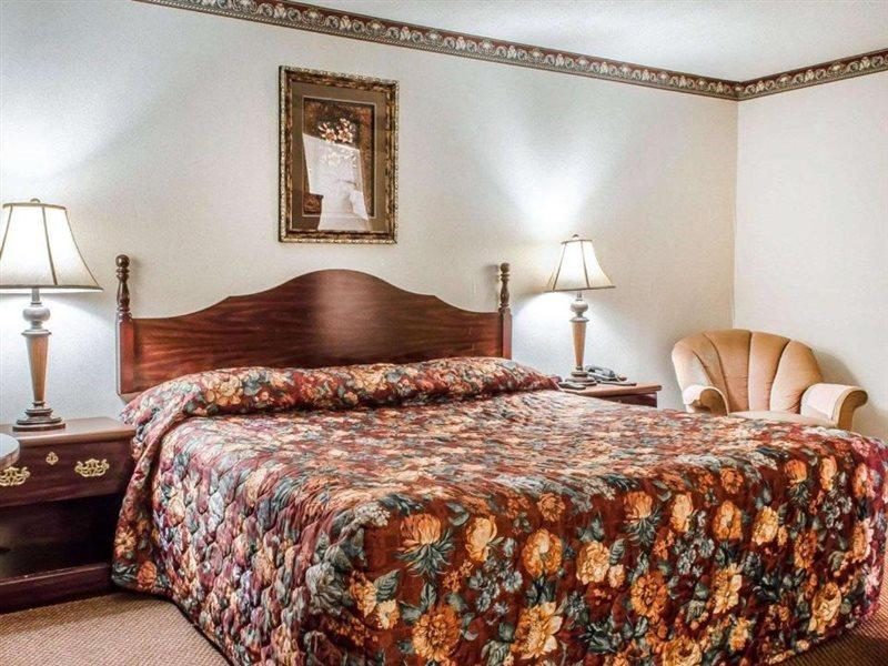 Econo Lodge Frackville Екстериор снимка