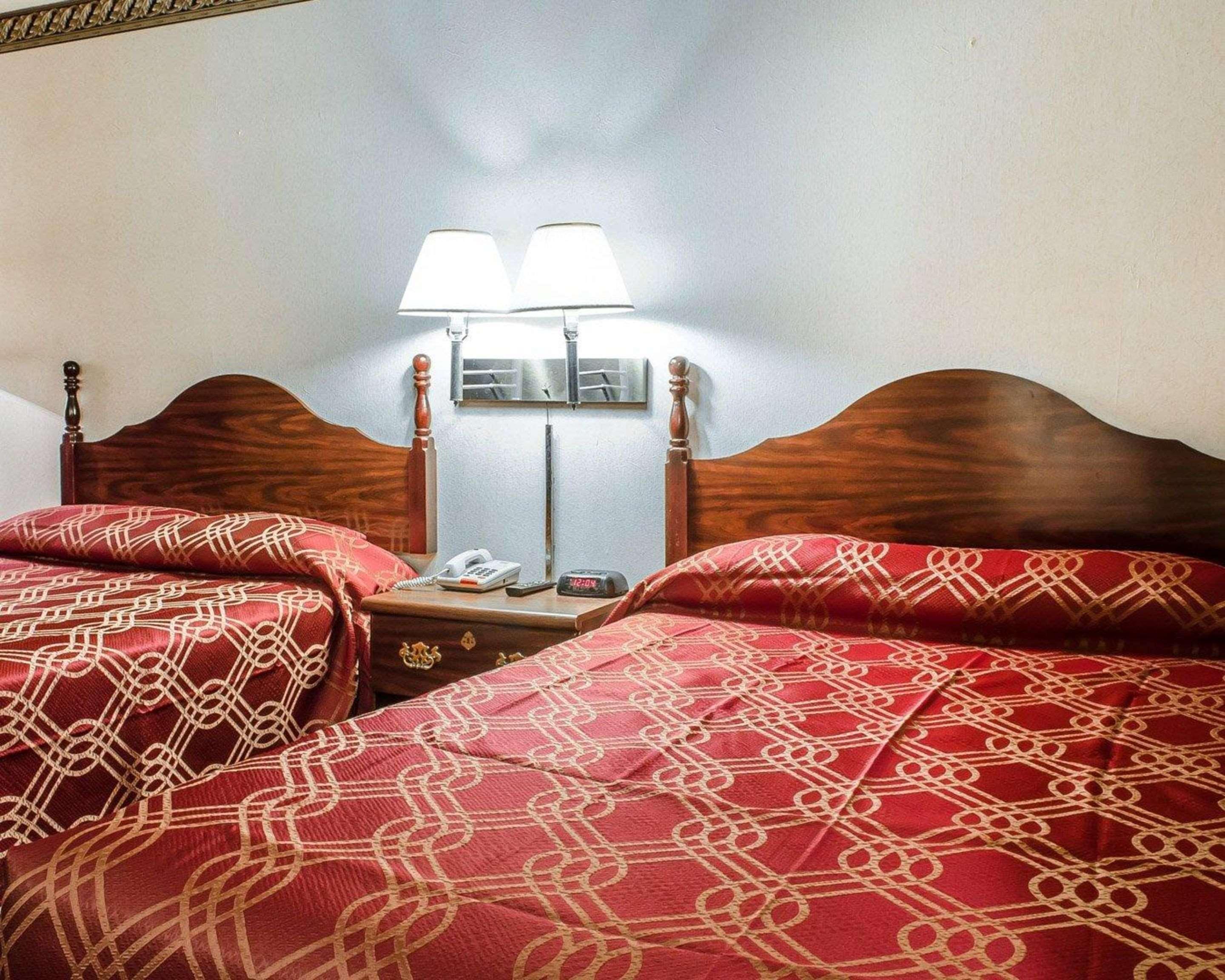Econo Lodge Frackville Екстериор снимка